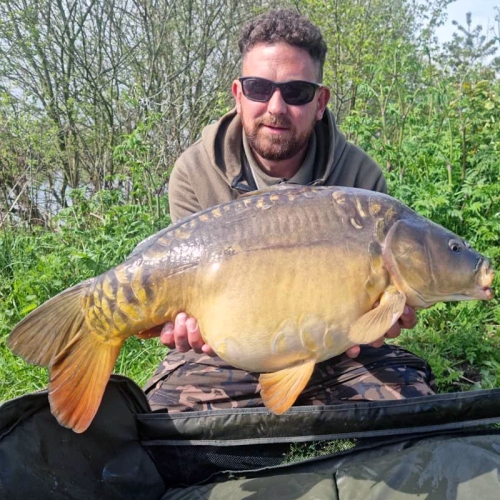 Phil Stewart & a 20lb mirror